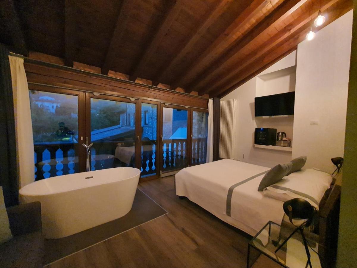 La Terrazza Sulle Vigne B&B Corte Franca Luaran gambar