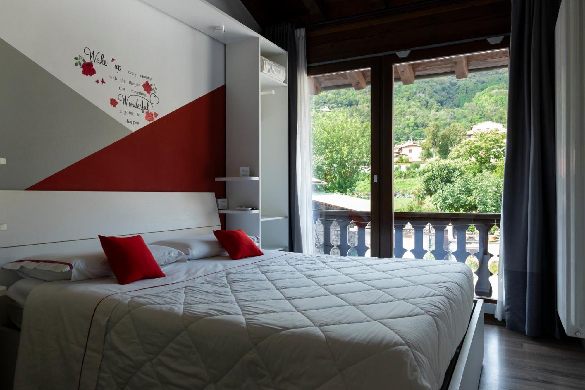 La Terrazza Sulle Vigne B&B Corte Franca Luaran gambar