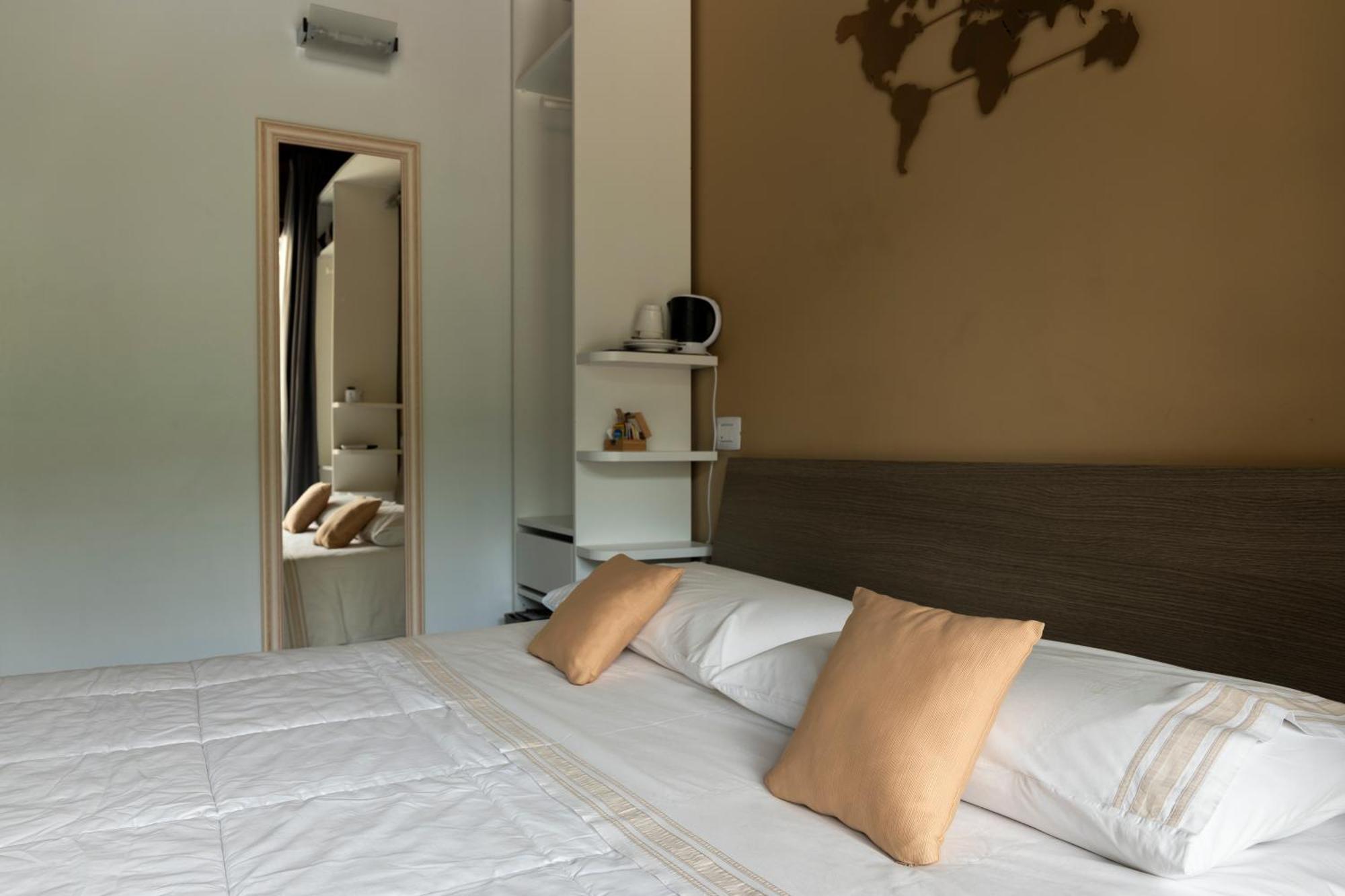 La Terrazza Sulle Vigne B&B Corte Franca Luaran gambar