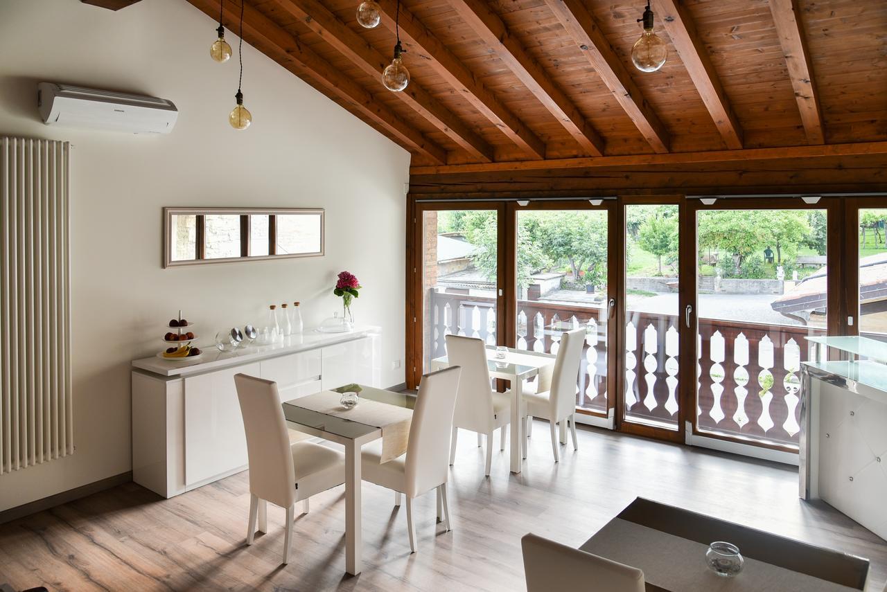 La Terrazza Sulle Vigne B&B Corte Franca Luaran gambar