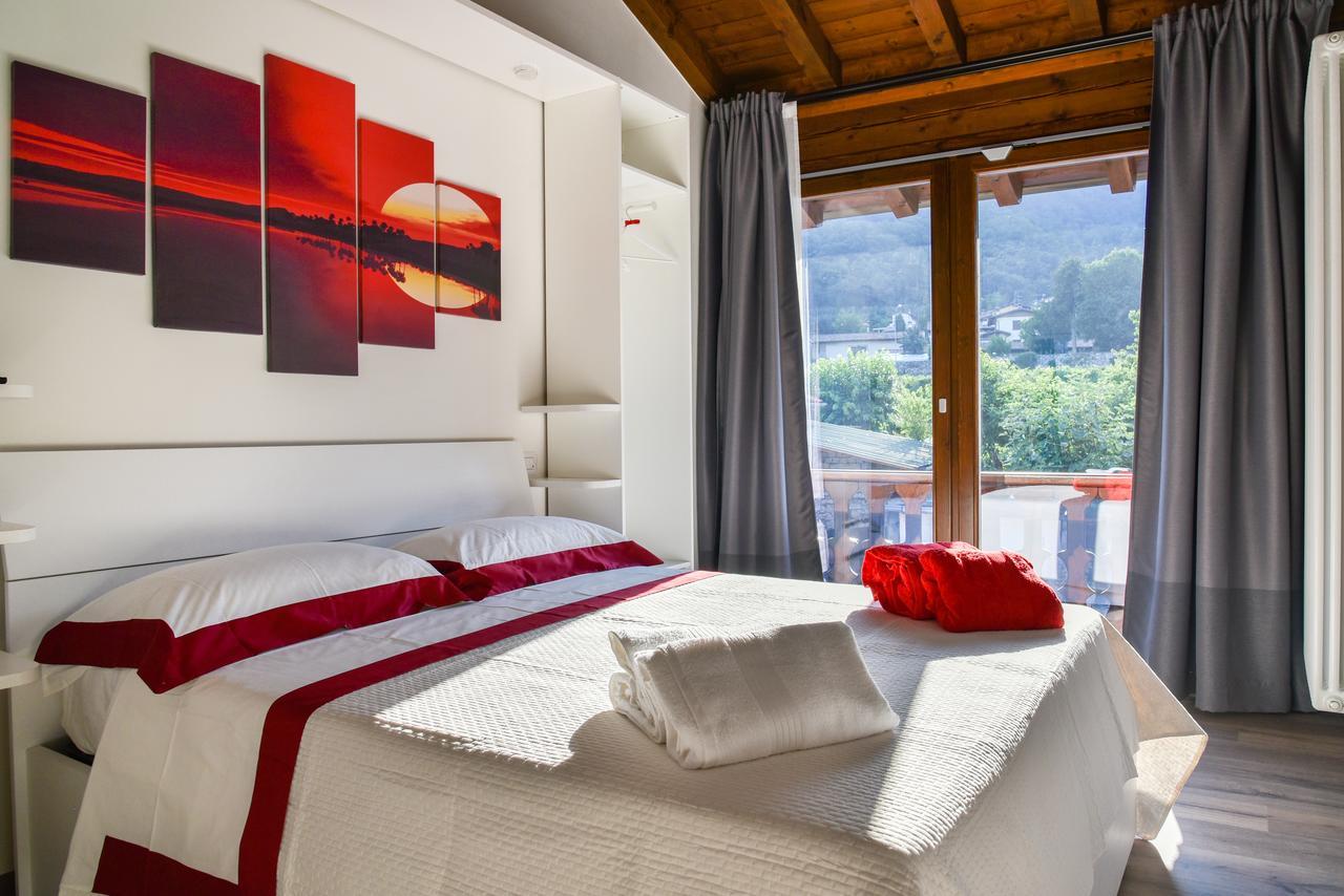 La Terrazza Sulle Vigne B&B Corte Franca Luaran gambar