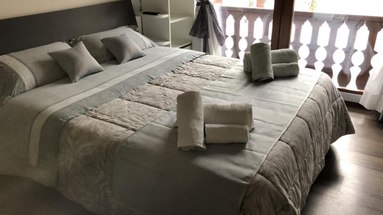 La Terrazza Sulle Vigne B&B Corte Franca Luaran gambar