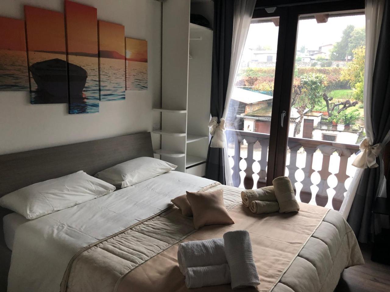 La Terrazza Sulle Vigne B&B Corte Franca Luaran gambar